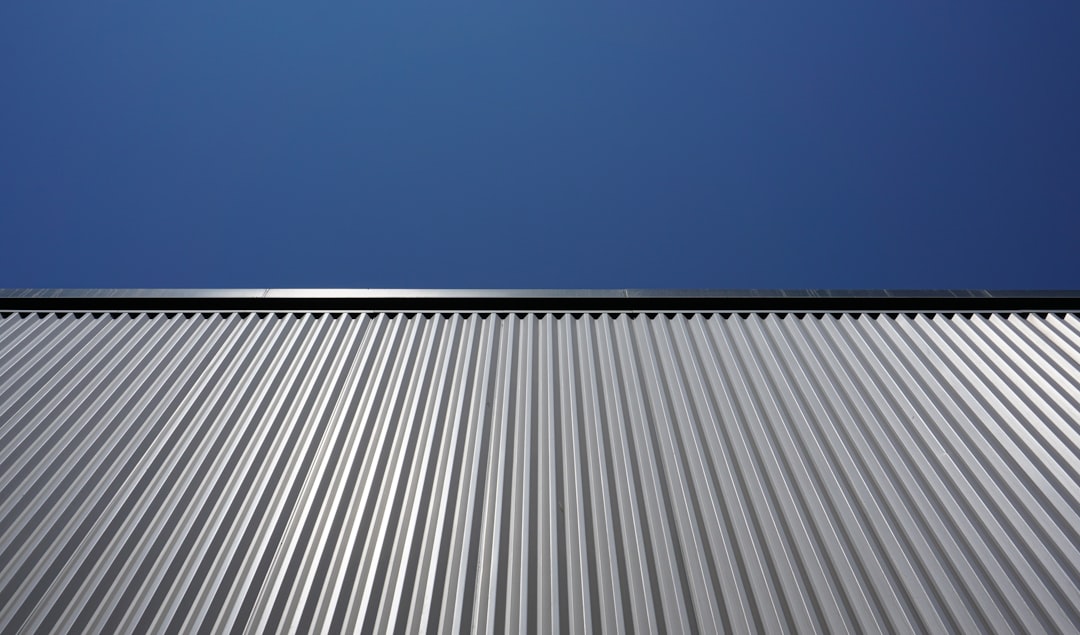 Commercial 7-inch box gutter system on a Jackson, TN industrial building